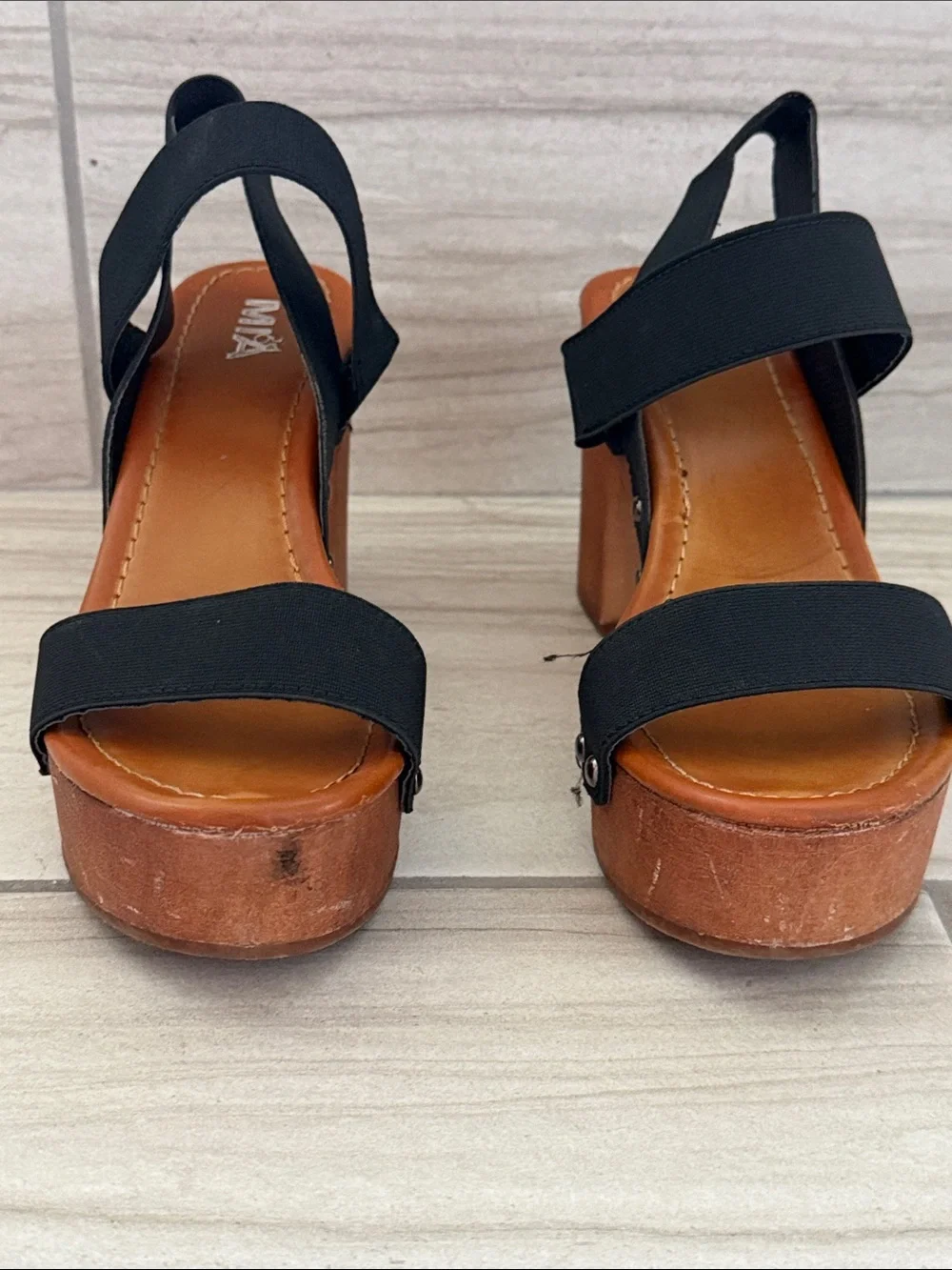 Black Elastic-Strap Platform Sandals with Brown Wood-Effect Heel